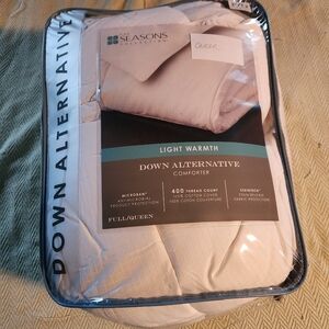 Queen Down Alternative Comforter